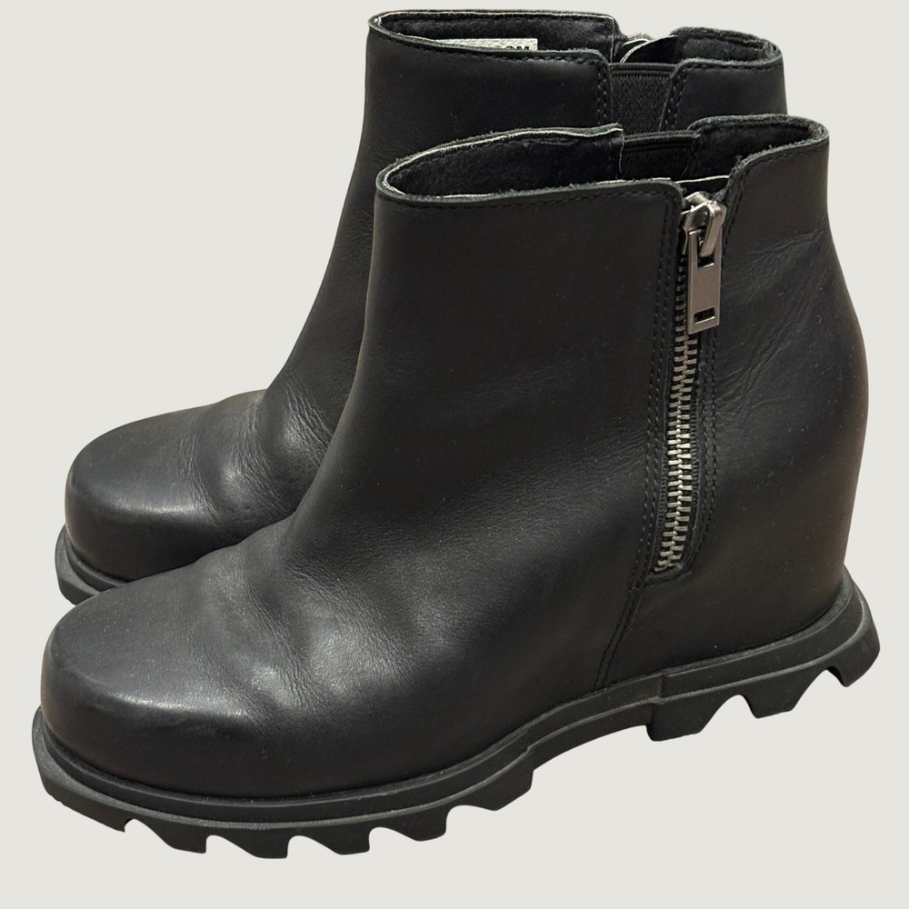 Sorel Joan of Arctic Wedge III Zip Bootie Black Waterproof Leather 7 Biker Indie
